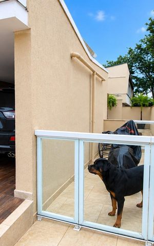 Casa à venda com 285m², 3 quartos e 2 vagasCanil