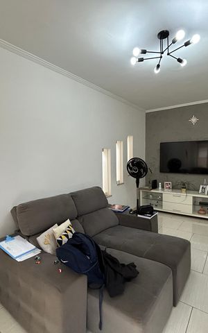 Casa à venda com 285m², 3 quartos e 2 vagasSala
