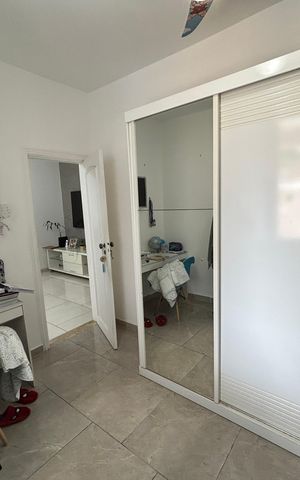 Casa à venda com 285m², 3 quartos e 2 vagasQuarto 1