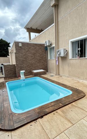 Casa à venda com 285m², 3 quartos e 2 vagasPiscina