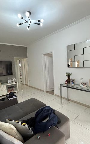 Casa à venda com 285m², 3 quartos e 2 vagasSala