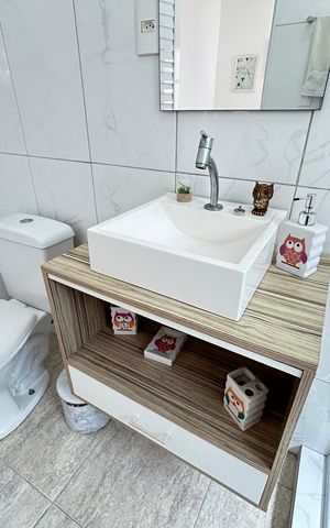 Casa à venda com 285m², 3 quartos e 2 vagasBanheiro 2