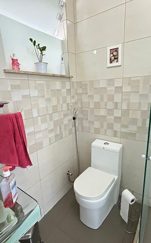 Casa à venda com 285m², 3 quartos e 2 vagasBanheiro 1