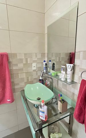 Casa à venda com 285m², 3 quartos e 2 vagasBanheiro 1