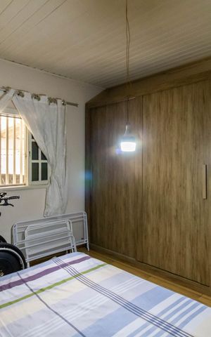 Casa à venda com 232m², 3 quartos e 6 vagas Casa à venda com 232m², 3 quartos e 6 vagasQuarto