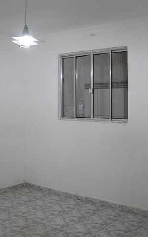 Casa para alugar com 120m², 2 quartos e 2 vagasSala