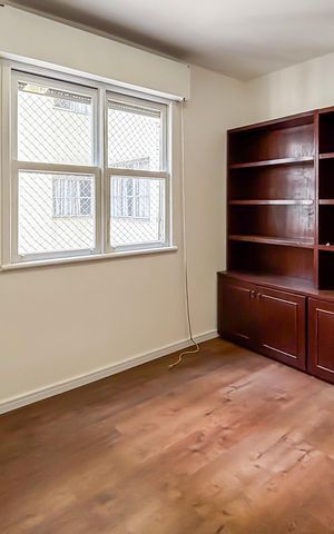 Apartamento para alugar com 130m², 3 quartos e 1 vaga