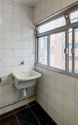 Apartamento para alugar com 130m², 3 quartos e 1 vaga
