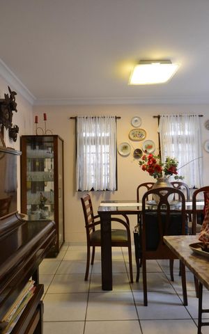 Casa para alugar com 230m², 4 quartos e 3 vagasSala
