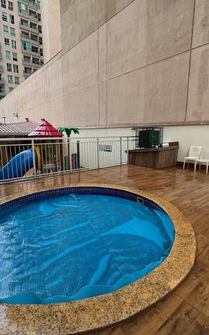 Apartamento à venda com 168m², 4 quartos e 1 vaga Apartamento à venda com 168m², 4 quartos e 1 vagaÁrea comum - Piscina