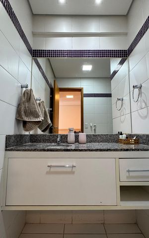 Apartamento à venda com 168m², 4 quartos e 1 vaga Apartamento à venda com 168m², 4 quartos e 1 vagaBanheiro da Suíte 1