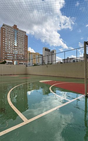 Apartamento à venda com 168m², 4 quartos e 1 vaga Apartamento à venda com 168m², 4 quartos e 1 vagaQuadra Esportiva
