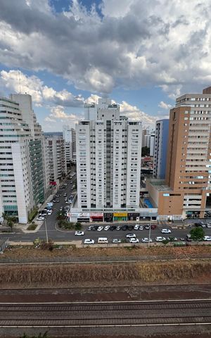 Apartamento à venda com 168m², 4 quartos e 1 vaga Apartamento à venda com 168m², 4 quartos e 1 vagaVista