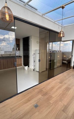 Apartamento à venda com 168m², 4 quartos e 1 vaga Apartamento à venda com 168m², 4 quartos e 1 vagaVaranda