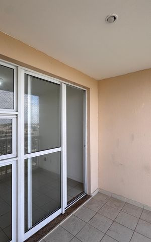 Apartamento à venda com 74m², 2 quartos e 1 vaga Apartamento à venda com 74m², 2 quartos e 1 vagaVaranda