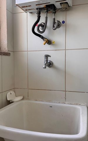 Apartamento à venda com 74m², 2 quartos e 1 vaga Apartamento à venda com 74m², 2 quartos e 1 vagaCozinha e Área de Serviço