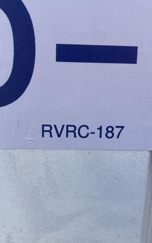 Casa à venda com 330m², 5 quartos e 4 vagas Casa à venda com 330m², 5 quartos e 4 vagasPlaca instalada com o codigo RVRC-187. no dia 17-09-2026