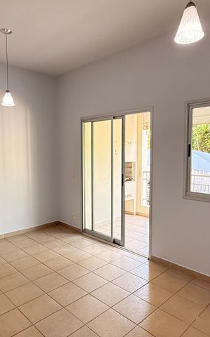 Apartamento à venda com 77m², 3 quartos e 2 vagasSala