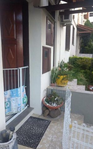 Casa de condomínio à venda com 79m², 3 quartos e 1 vaga Casa de condomínio à venda com 79m², 3 quartos e 1 vagaÁrea externa