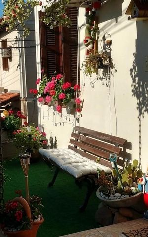 Casa de condomínio à venda com 79m², 3 quartos e 1 vaga Casa de condomínio à venda com 79m², 3 quartos e 1 vagaÁrea externa