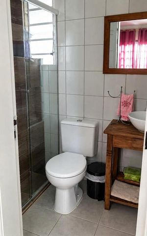Casa de condomínio à venda com 79m², 3 quartos e 1 vaga Casa de condomínio à venda com 79m², 3 quartos e 1 vagaBanheiro 2