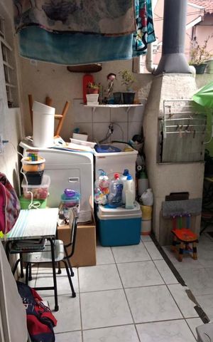 Casa de condomínio à venda com 79m², 3 quartos e 1 vaga Casa de condomínio à venda com 79m², 3 quartos e 1 vagaÁrea de serviço