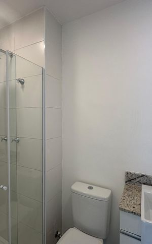 Apartamento à venda com 55m², 2 quartos e 2 vagas Apartamento à venda com 55m², 2 quartos e 2 vagasBanheiro Social