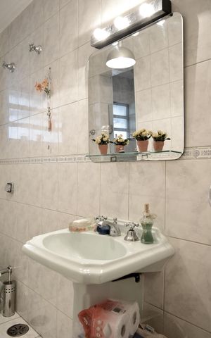 Apartamento à venda com 256m², 3 quartos e 2 vagasBanheiro social