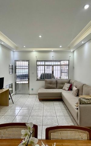 Casa para alugar com 110m², 2 quartos e 2 vagas Casa para alugar com 110m², 2 quartos e 2 vagasSala
