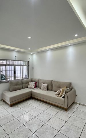 Casa para alugar com 110m², 2 quartos e 2 vagas Casa para alugar com 110m², 2 quartos e 2 vagasSala