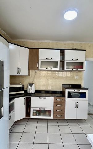 Casa para alugar com 110m², 2 quartos e 2 vagas Casa para alugar com 110m², 2 quartos e 2 vagasCozinha