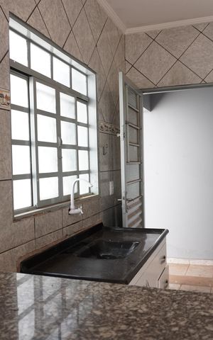 Casa para alugar com 250m², 3 quartos e 2 vagasSala e cozinha