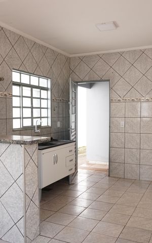 Casa para alugar com 250m², 3 quartos e 2 vagasSala e cozinha