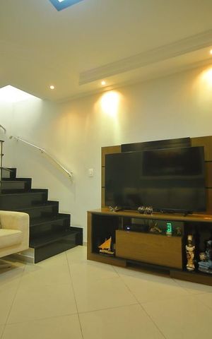 Casa à venda com 160m², 3 quartos e 2 vagasSala