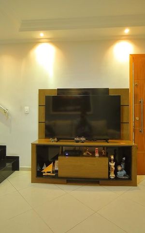 Casa à venda com 160m², 3 quartos e 2 vagasSala