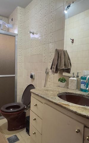 Apartamento à venda com 60m², 2 quartos e 1 vaga Apartamento à venda com 60m², 2 quartos e 1 vagaBanheiro social