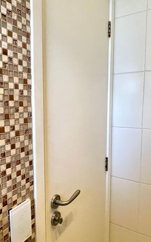 Apartamento para alugar com 61m², 2 quartos e 1 vaga Apartamento para alugar com 61m², 2 quartos e 1 vagaBanheiro 1