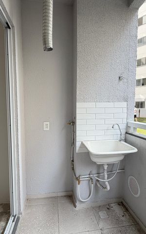 Apartamento à venda com 43m², 2 quartos e sem vagaÁrea de Serviço/ Sacada