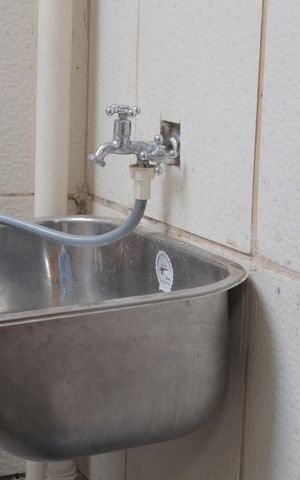 Casa de condomínio à venda com 63m², 2 quartos e 1 vaga Casa de condomínio à venda com 63m², 2 quartos e 1 vagaTanque