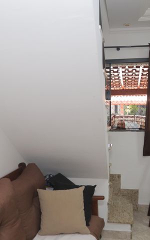 Casa de condomínio à venda com 63m², 2 quartos e 1 vaga Casa de condomínio à venda com 63m², 2 quartos e 1 vagaSala