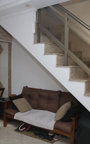 Casa de condomínio à venda com 63m², 2 quartos e 1 vaga Casa de condomínio à venda com 63m², 2 quartos e 1 vagaSala