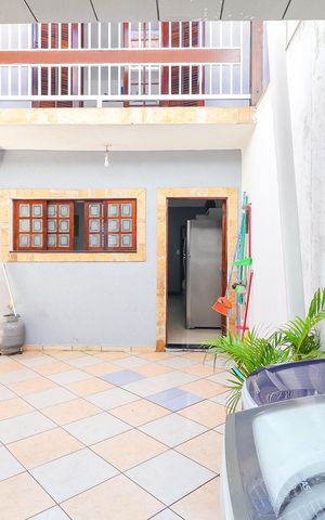 Casa à venda com 171m², 2 quartos e 2 vagas Casa à venda com 171m², 2 quartos e 2 vagasÁrea de Serviço