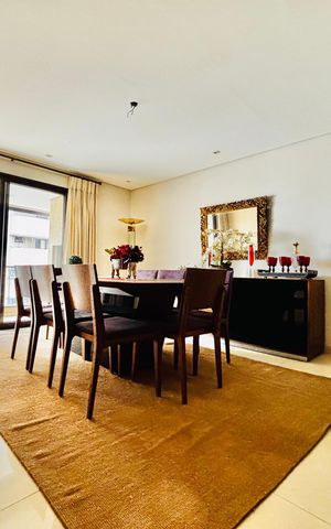 Apartamento à venda com 175m², 4 quartos e 3 vagas Apartamento à venda com 175m², 4 quartos e 3 vagasSala de Jantar