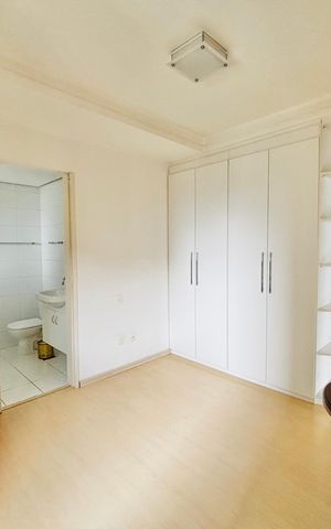 Apartamento à venda com 175m², 4 quartos e 3 vagas Apartamento à venda com 175m², 4 quartos e 3 vagasSuíte 3