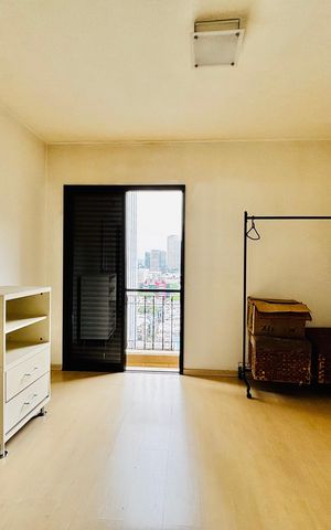 Apartamento à venda com 175m², 4 quartos e 3 vagas Apartamento à venda com 175m², 4 quartos e 3 vagasSuíte 2