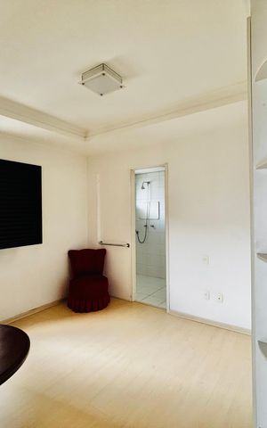 Apartamento à venda com 175m², 4 quartos e 3 vagas Apartamento à venda com 175m², 4 quartos e 3 vagasSuíte 3