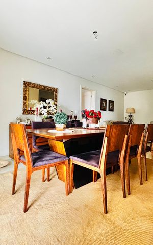 Apartamento à venda com 175m², 4 quartos e 3 vagas Apartamento à venda com 175m², 4 quartos e 3 vagasSala de Jantar