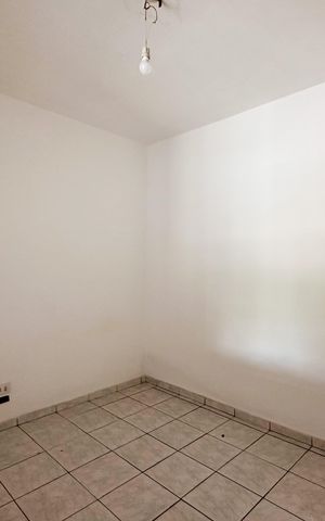 Casa à venda com 132m², 2 quartos e 2 vagas Casa à venda com 132m², 2 quartos e 2 vagasQuarto 2