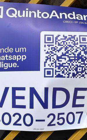 Casa à venda com 132m², 2 quartos e 2 vagas Casa à venda com 132m², 2 quartos e 2 vagasPlaca
