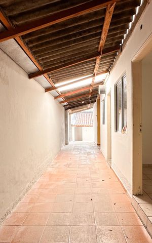 Casa à venda com 132m², 2 quartos e 2 vagas Casa à venda com 132m², 2 quartos e 2 vagasÁrea externa